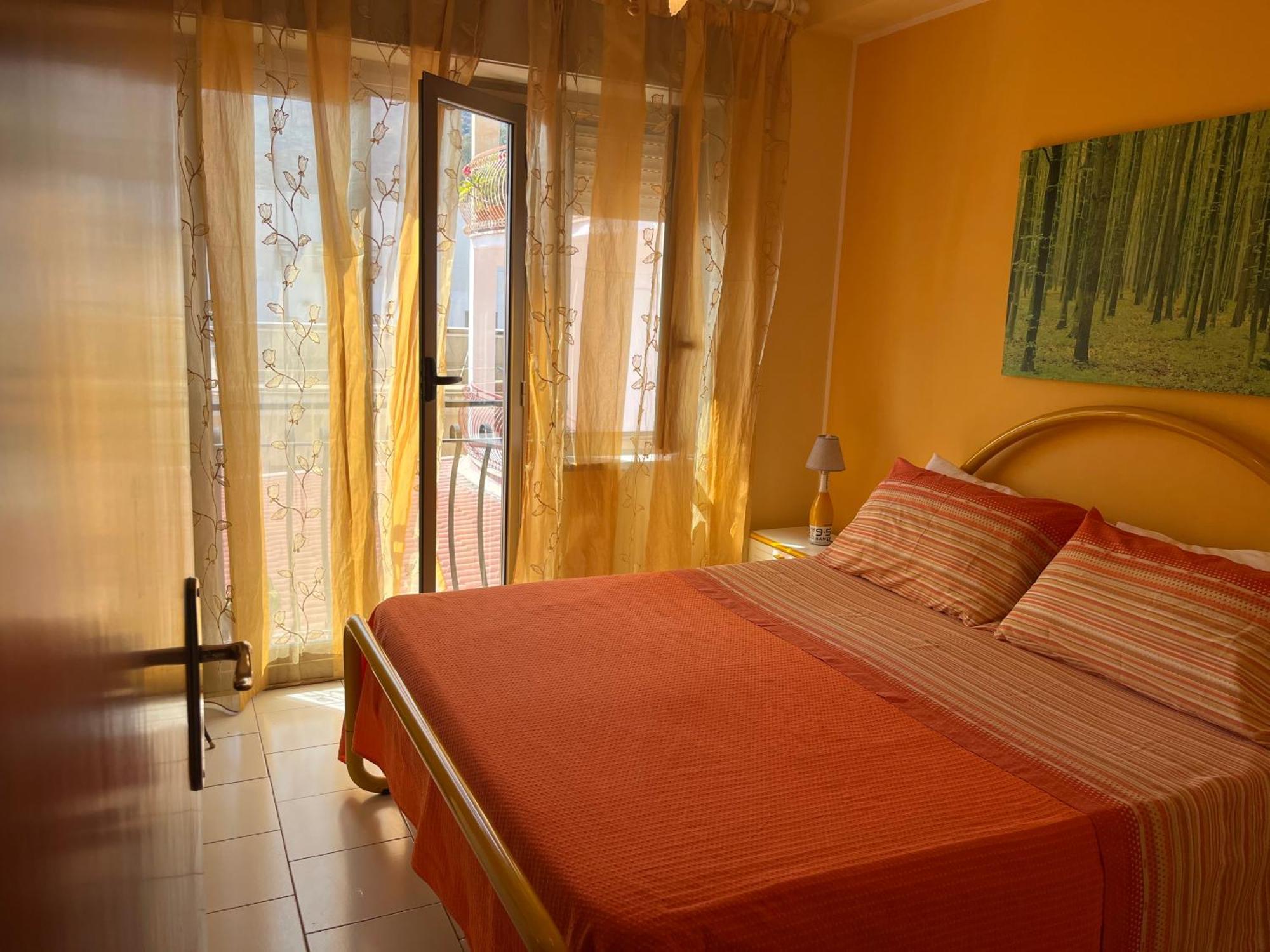 Casa Del Sole Appartement Letojanni Buitenkant foto